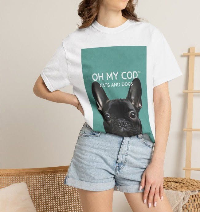 Oh My Cod™ Cats & Dogs French Bulldog graphic t-shirt
